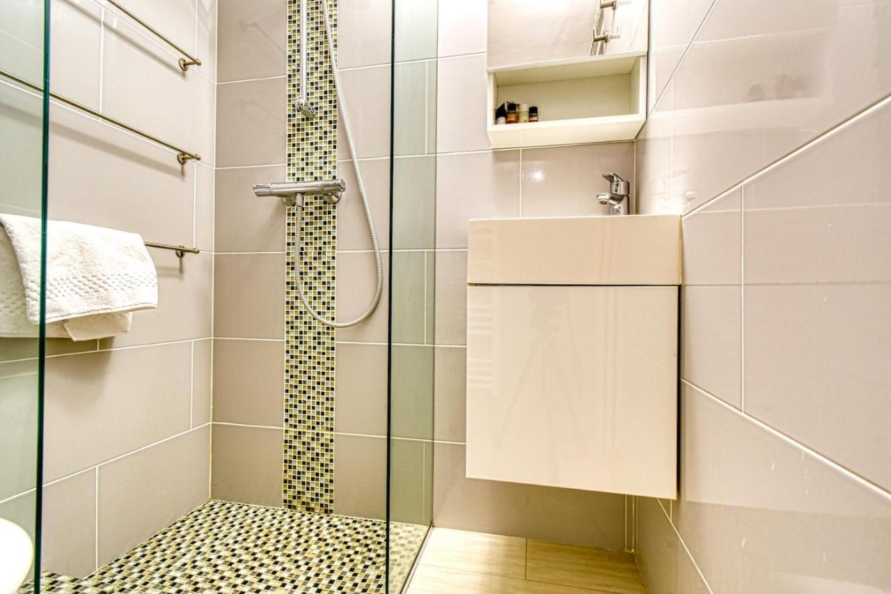 Beautiful And Cozy Apartment In The Heart Of คานส์ ภายนอก รูปภาพ